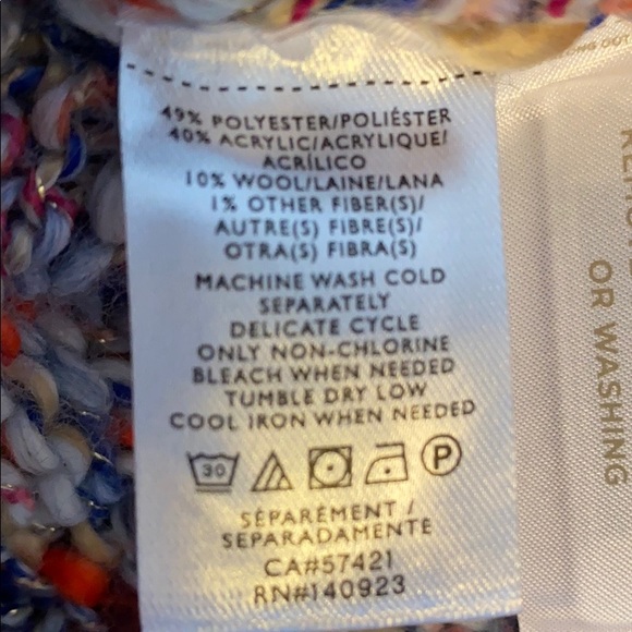 LOU & GREY MARLED V-NECK SWEATER - Picture 10 of 15